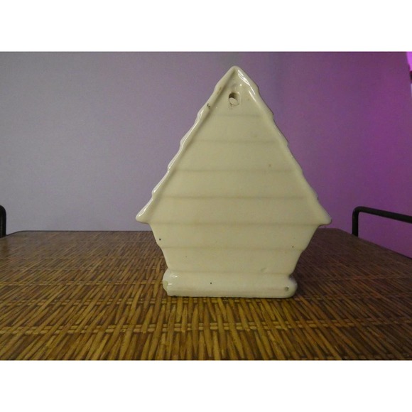 Vintage Shawnee Birdhouse Wall Pockets/Planter - Picture 6 of 9